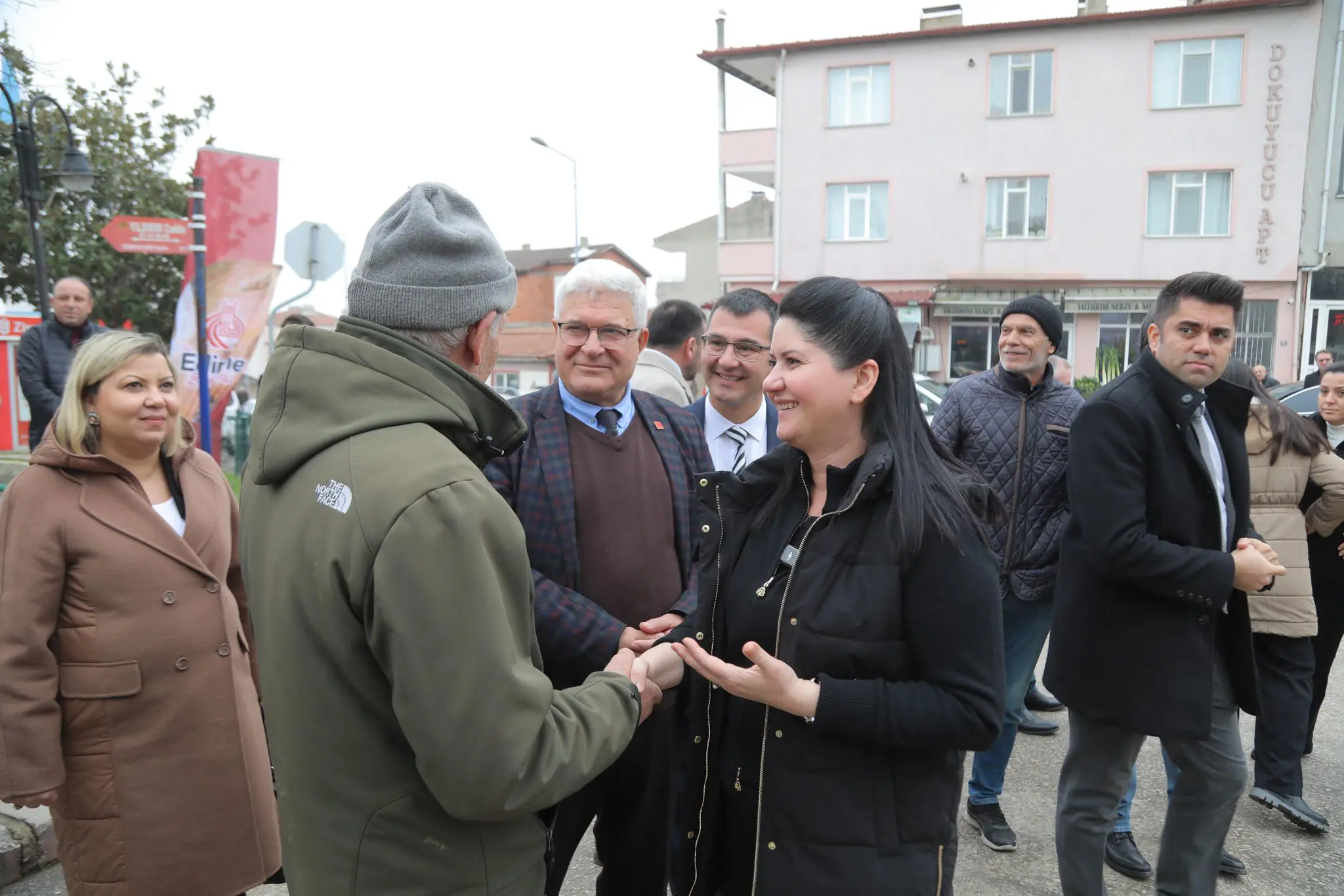 BAŞKAN GENCAN, YILDIRIM’DA MAHALLE ZİYARETLERİNİ SÜRDÜRDÜ galeri görseli